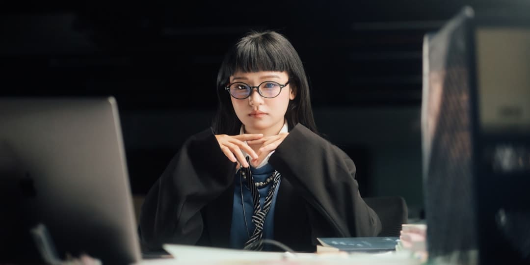 《与晋长安》三个身份是什么？